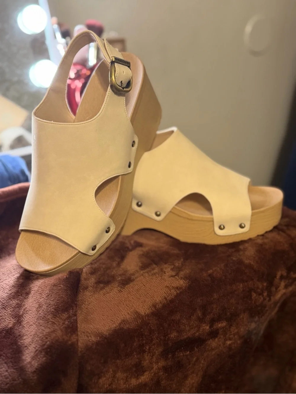 Dr. Scholl’s Women’s 10M EU 41 Beige Platform Wedge Sandals Slingback